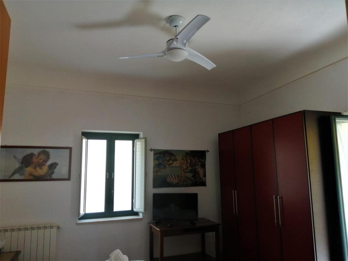 Casa Vacanze, In Centro Citta กัลตานิสเซตตา ภายนอก รูปภาพ